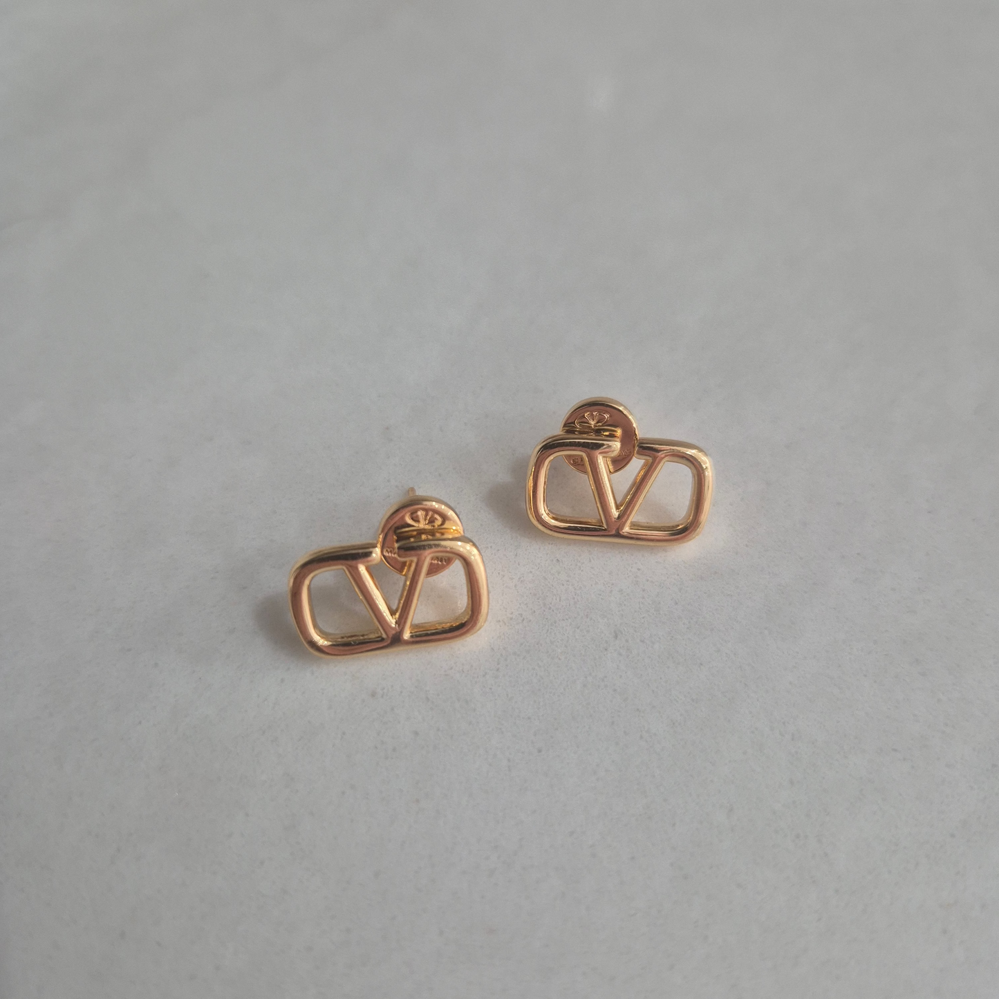 Valentino Vlogo Gold Studs
