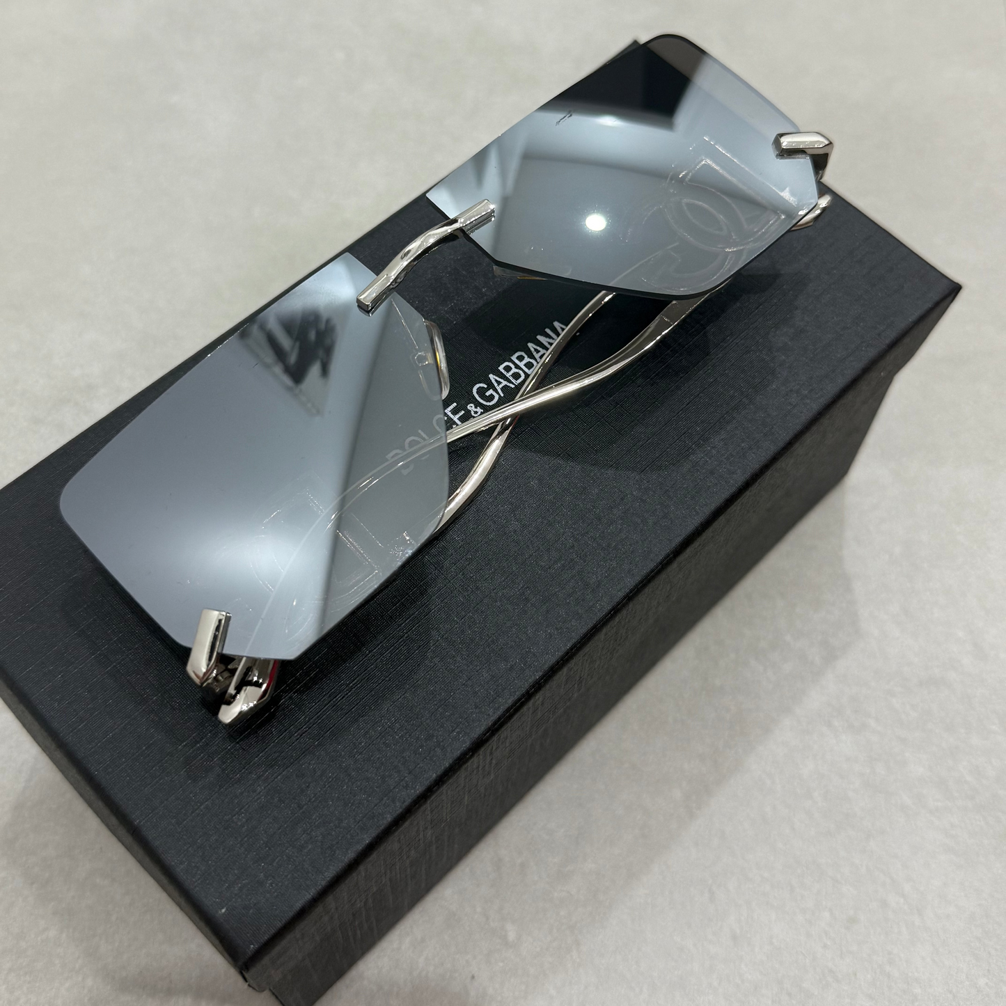 DOLCE AND GABANNA SUNGLASSES